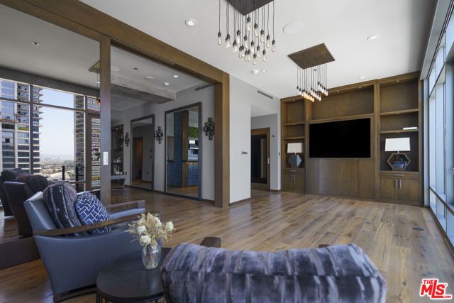 1100 S Hope Street 1714, Los Angeles, CA 90015