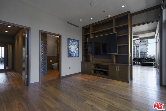 1100 S Hope Street 1714, Los Angeles, CA 90015