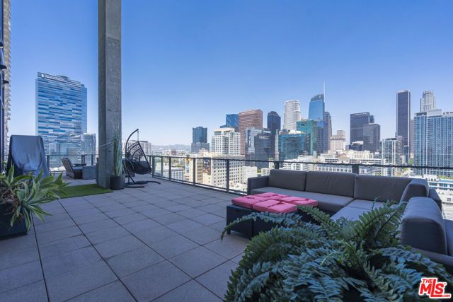 1100 S Hope Street 1714, Los Angeles, CA 90015