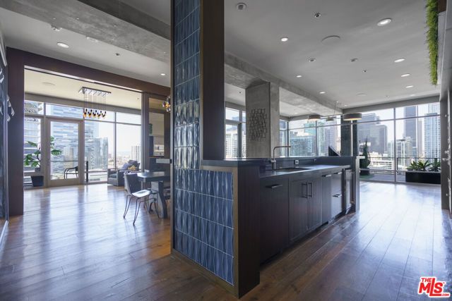 1100 S Hope Street 1714, Los Angeles, CA 90015