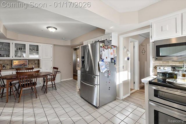 46621 Apple Lane, Macomb Township, MI 48044