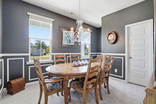 411 N Commodore Way, Summerville, SC 29483