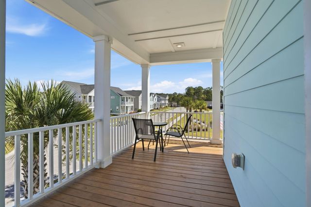 411 N Commodore Way, Summerville, SC 29483