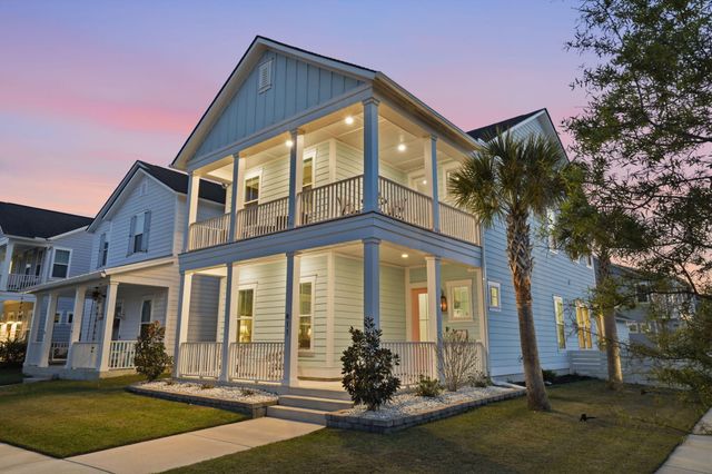 411 N Commodore Way, Summerville, SC 29483