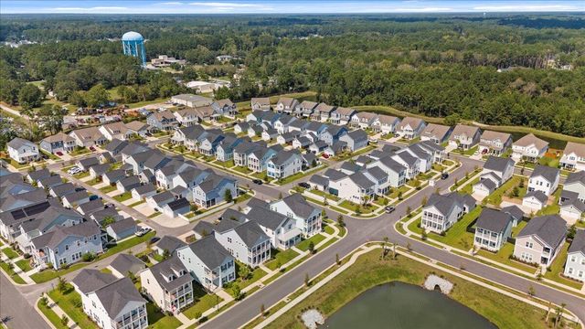 411 N Commodore Way, Summerville, SC 29483