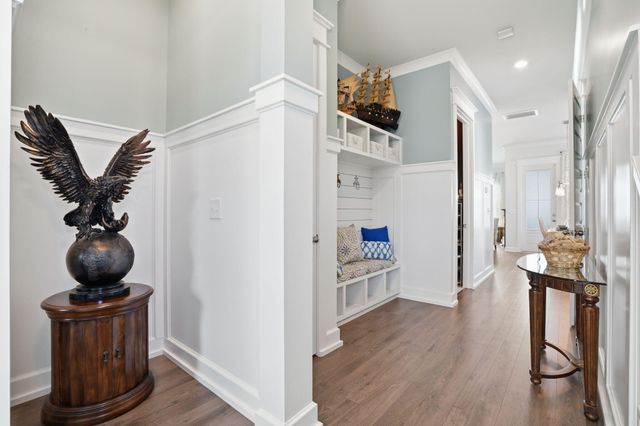 411 N Commodore Way, Summerville, SC 29483