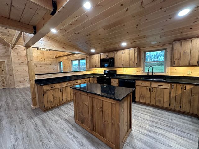 910 Walnut Grove Road, Carlisle, KY 40311