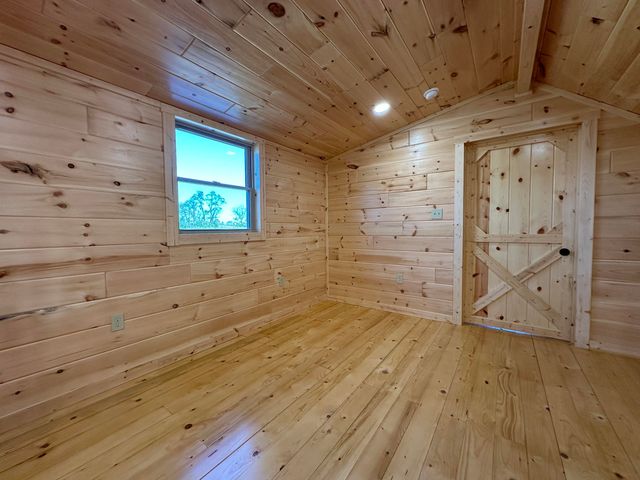 910 Walnut Grove Road, Carlisle, KY 40311