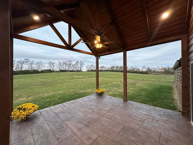 910 Walnut Grove Road, Carlisle, KY 40311