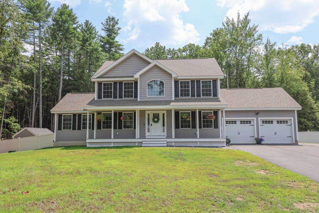 13 Pinecrest Road, Litchfield, NH 03052