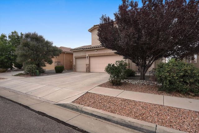 8319 Go West Road NW, Albuquerque, NM 87120