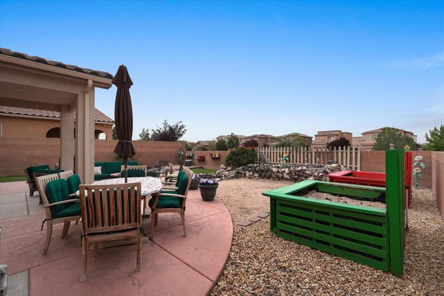 8319 Go West Road NW, Albuquerque, NM 87120