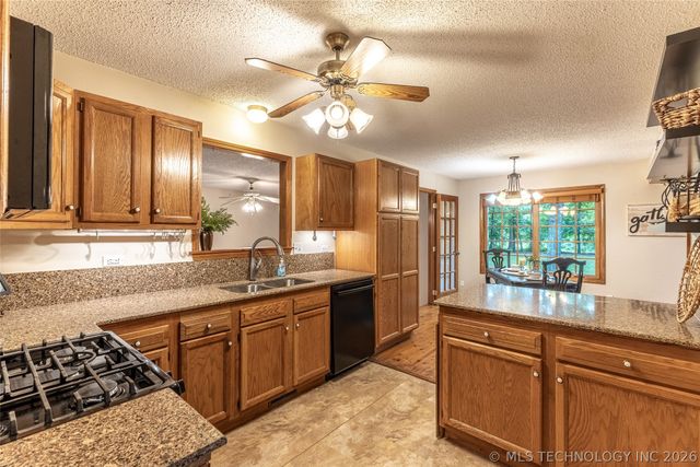 19455 Mountain Lane, Claremore, OK 74019