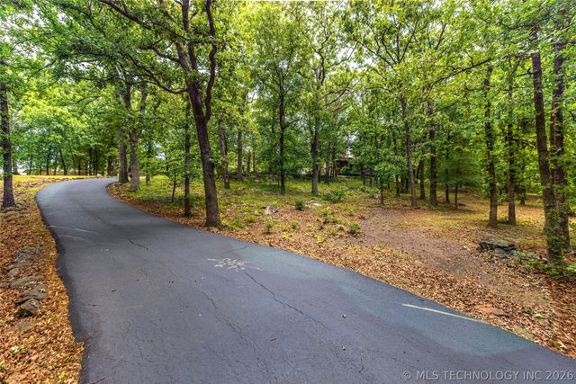 19455 Mountain Lane, Claremore, OK 74019
