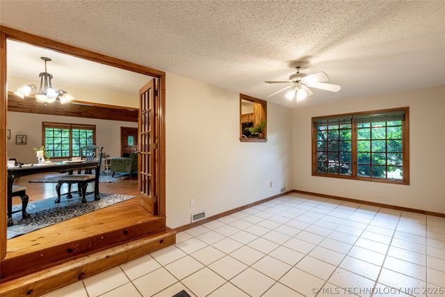 19455 Mountain Lane, Claremore, OK 74019