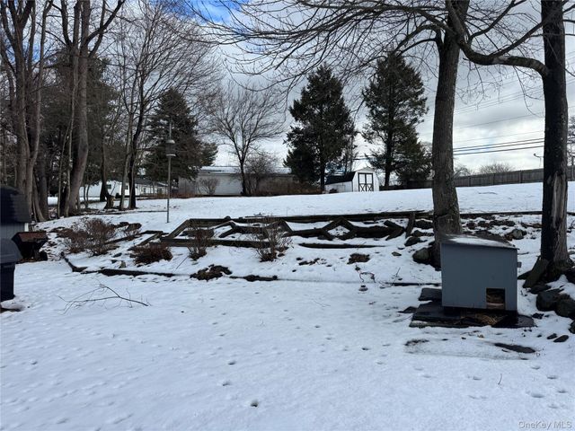 17 Emerson Drive, Washingtonville, NY 10992