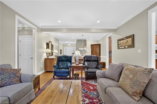 6 Jacobs Way, Greensboro, NC 27455