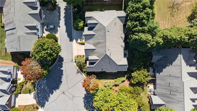 6 Jacobs Way, Greensboro, NC 27455