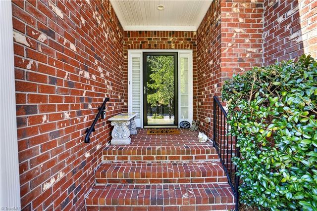6 Jacobs Way, Greensboro, NC 27455