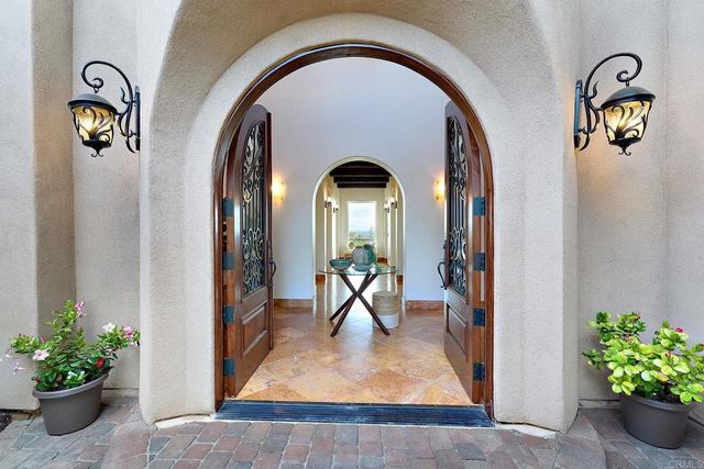 6811 VIANDA COURT, Carlsbad, CA 92009