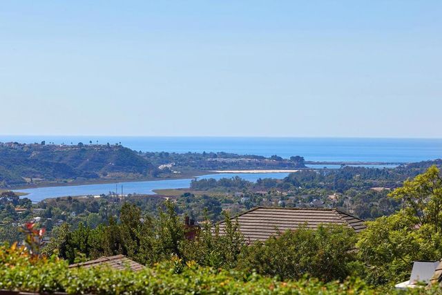 6811 VIANDA COURT, Carlsbad, CA 92009