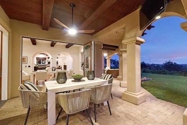 6811 VIANDA COURT, Carlsbad, CA 92009