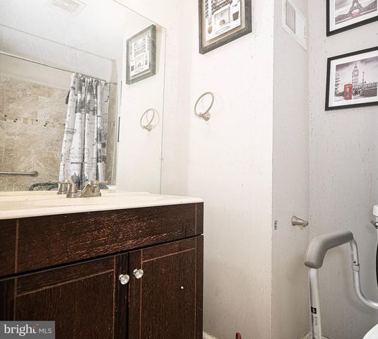 3724 ELMORA AVE, Baltimore, MD 21213