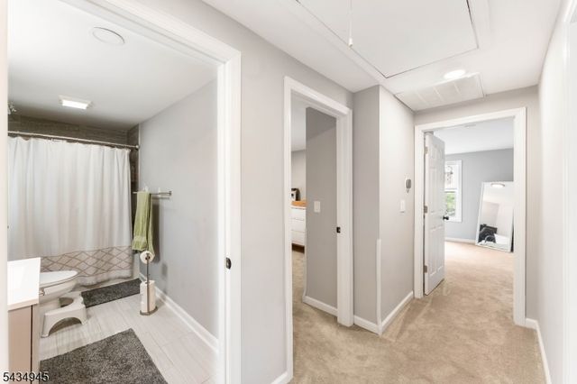 379 Old Georges Rd, North Brunswick Twp., NJ 08902