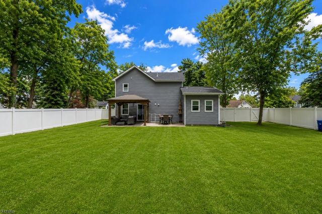 379 Old Georges Rd, North Brunswick Twp., NJ 08902