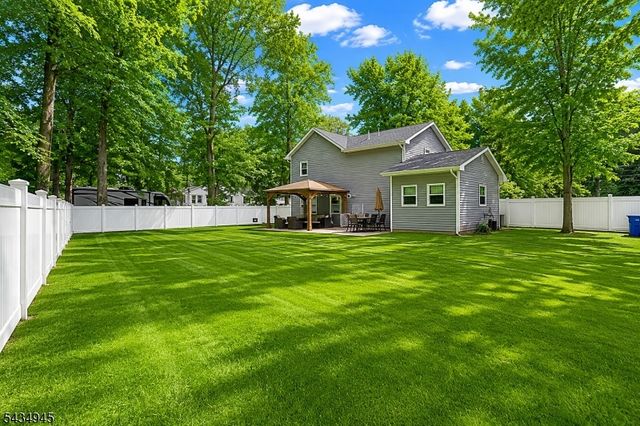 379 Old Georges Rd, North Brunswick Twp., NJ 08902