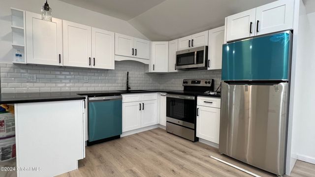 355 4th Street 2nd Flr, Troy, NY 12180