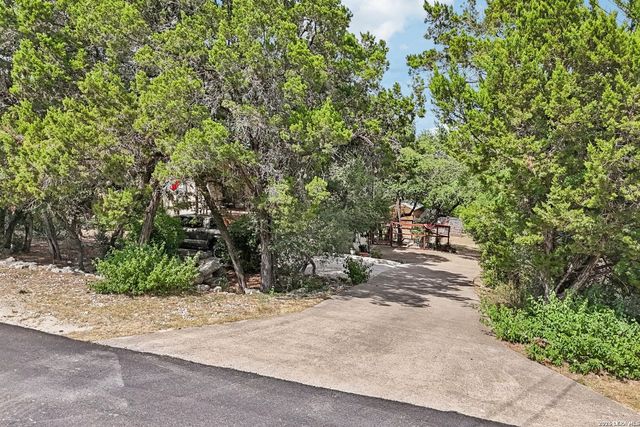 175 Lorne Rd, Canyon Lake, TX 78133