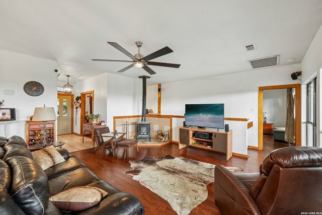 175 Lorne Rd, Canyon Lake, TX 78133