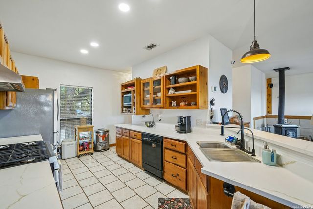 175 Lorne Rd, Canyon Lake, TX 78133