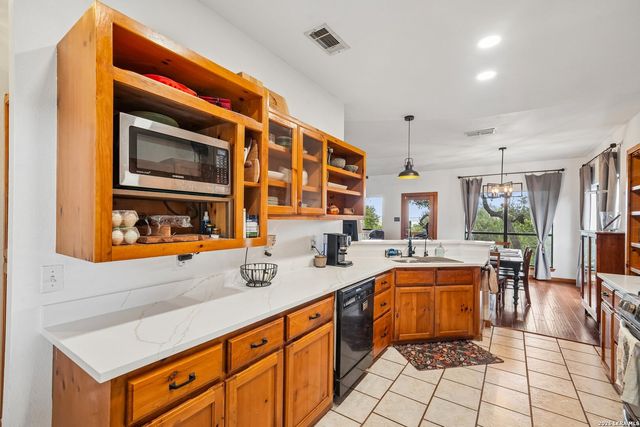 175 Lorne Rd, Canyon Lake, TX 78133