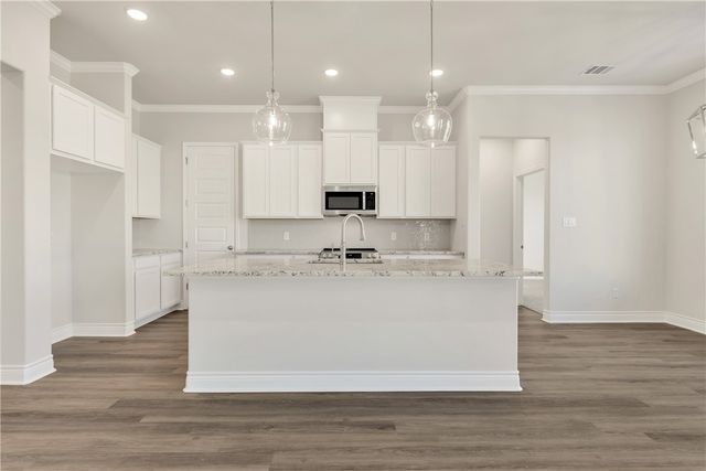 4089 Crestmont Drive, College Station, TX 77845