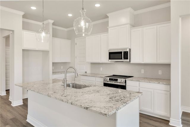 4089 Crestmont Drive, College Station, TX 77845