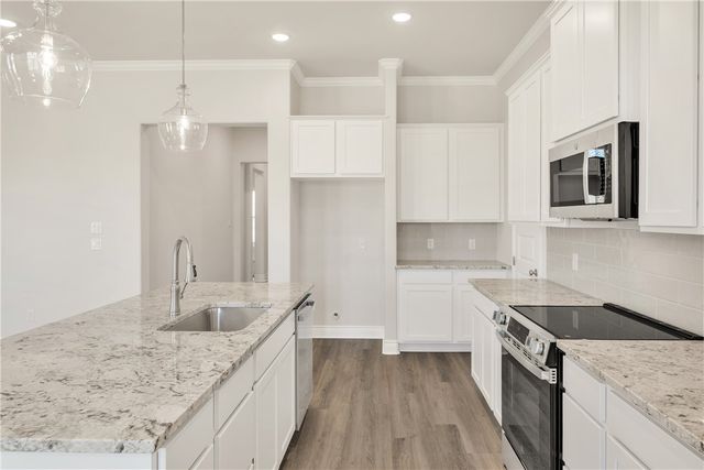 4089 Crestmont Drive, College Station, TX 77845