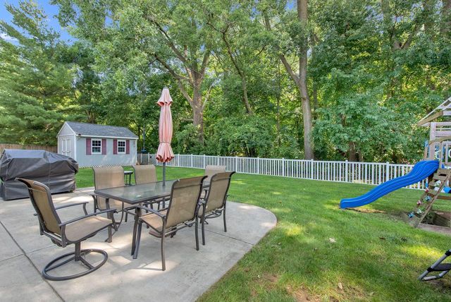 5715 Marwood DRIVE, Racine, WI 53402