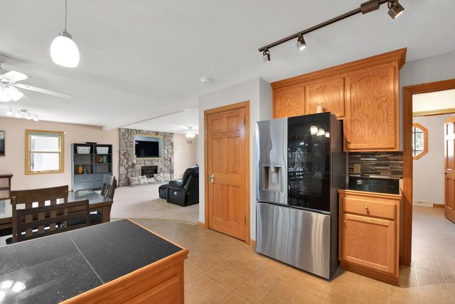 5715 Marwood DRIVE, Racine, WI 53402