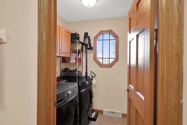 5715 Marwood DRIVE, Racine, WI 53402