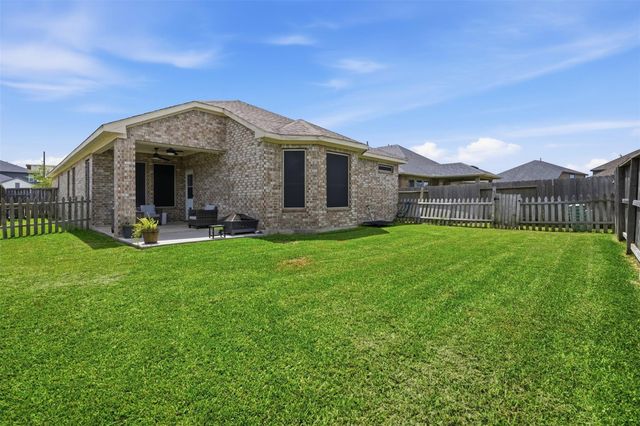 428 Kohls Crest Road, La Porte, TX 77571