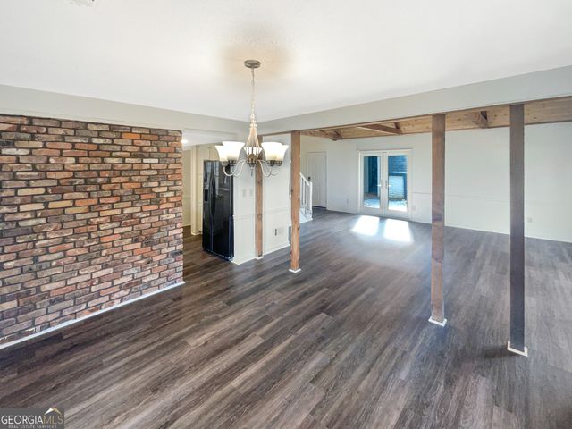 7040 Northgreen Drive, Atlanta, GA 30328