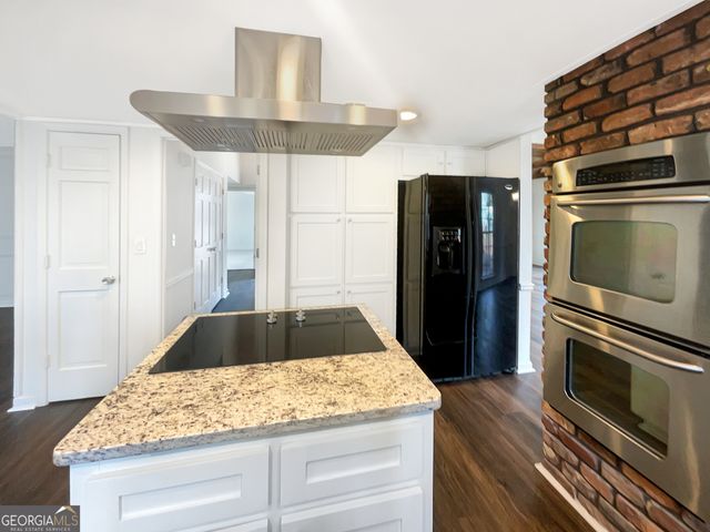 7040 Northgreen Drive, Atlanta, GA 30328