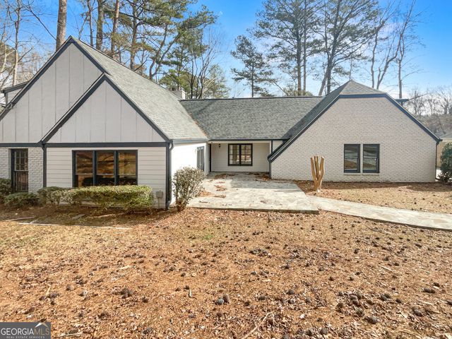 7040 Northgreen Drive, Atlanta, GA 30328