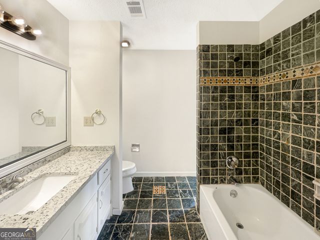 7040 Northgreen Drive, Atlanta, GA 30328