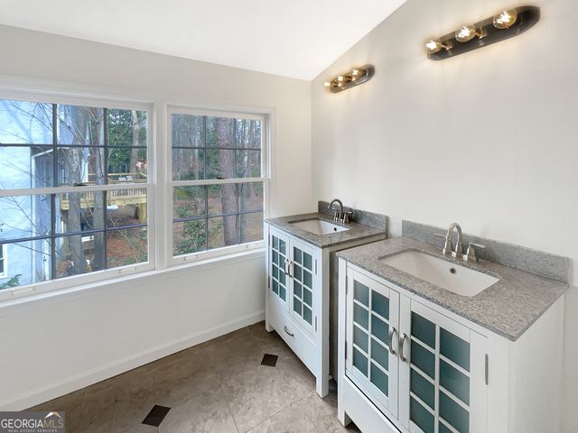 7040 Northgreen Drive, Atlanta, GA 30328