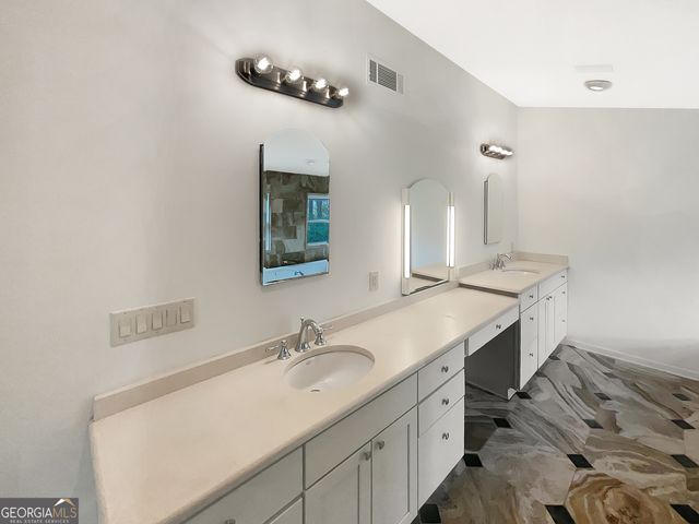 7040 Northgreen Drive, Atlanta, GA 30328