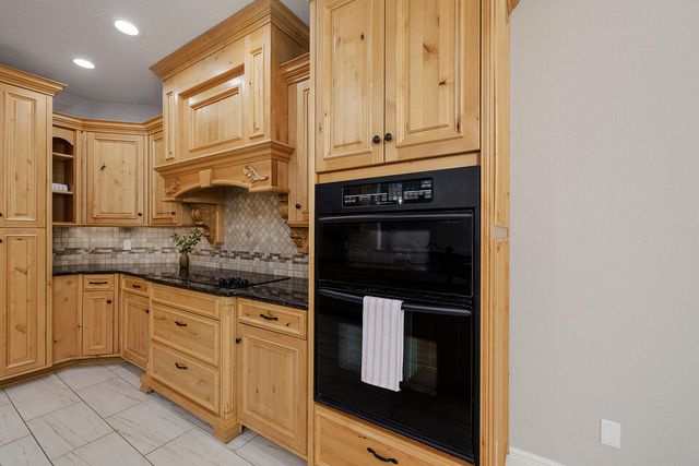 3953 E Windsmore Drive, Springfield, MO 65802