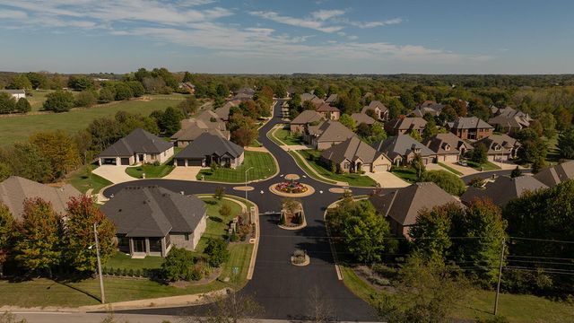 3953 E Windsmore Drive, Springfield, MO 65802